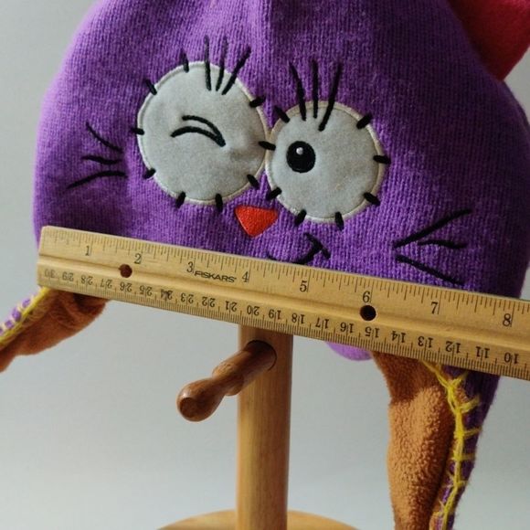 Flipeez Cute Kitty Purple Beanie‎ Hat with Wagging Tail Beanie